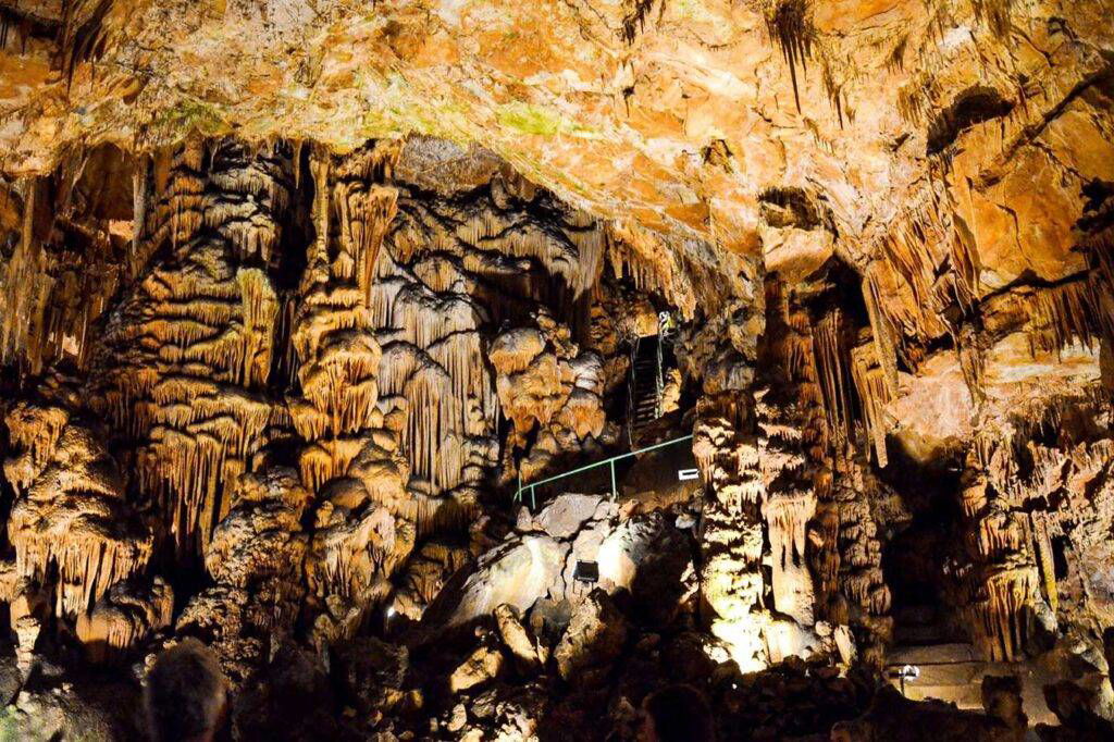 Cueva"Saeva dupka"