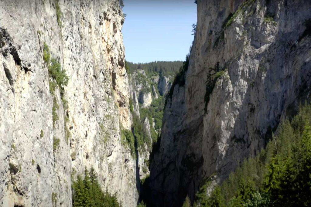 Cueva de la "Garganta del Diablo"