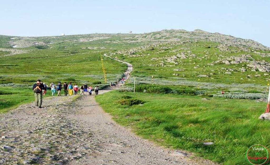 Ruta por el Pico Negro en Bulgaria